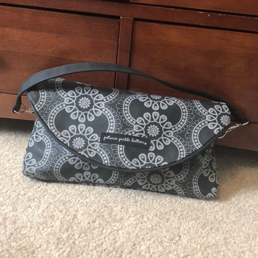 Petunia Pickle Bottom Gray and White Decorative Clutch Wristlet